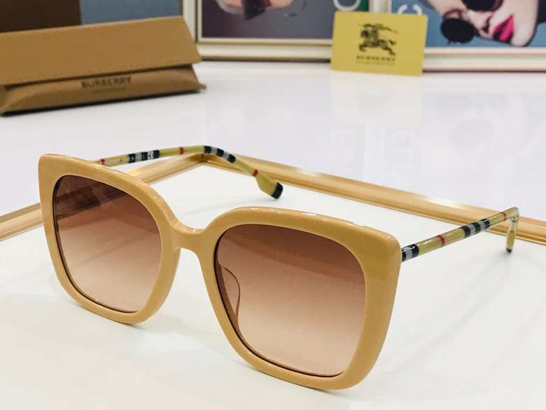 Picture of Burberry Sunglasses _SKUfw49449100fw